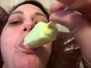 amira9525's chat room