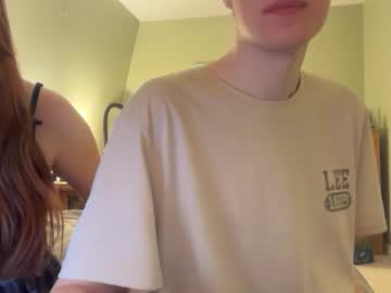 redheadandbigpeenar's chat room