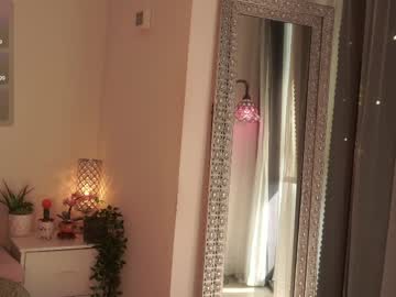 mysticxkitty's chat room