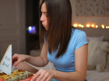 newchloe18's chat room