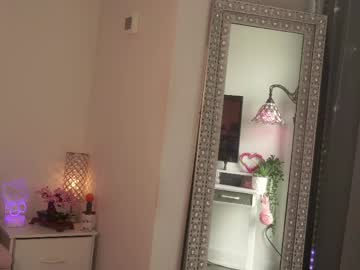 mysticxkitty's chat room