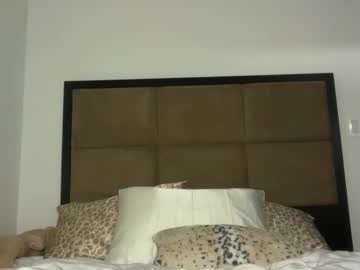 dollyrhodesss's chat room