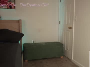 ari_lovexo's chat room