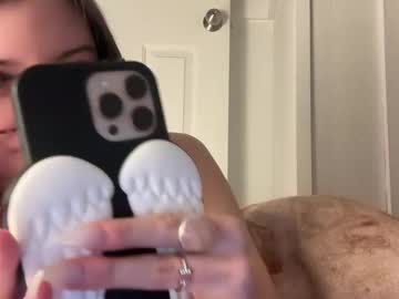 fantasyella's chat room