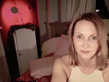 kaileeshy's chat room