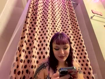 luna_xoxo_eclipse's chat room