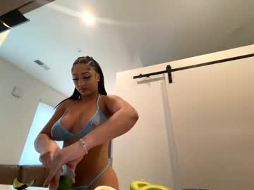 candyclaws05's chat room