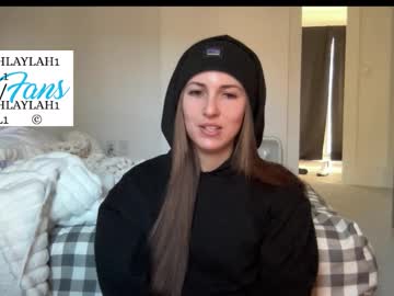 laylahlaylah1's chat room