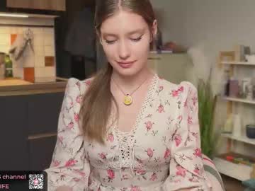 aileen__'s chat room