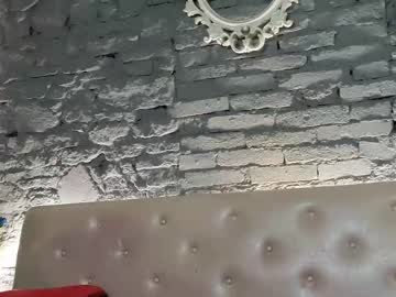 vixvixenn's chat room