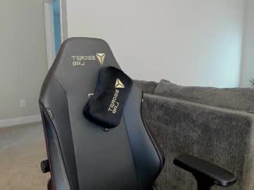 valerysquirt_19's chat room