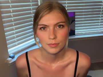 elliee81's chat room