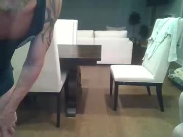 hotwifehotlife01's chat room