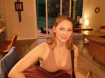 kaileeshy's chat room