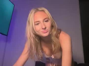 lightbluepufferfish's chat room