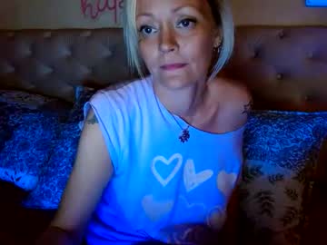 brittneychats81's chat room