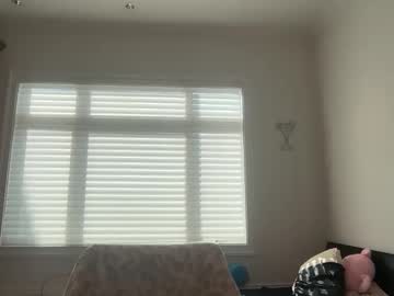 lunarose17's chat room