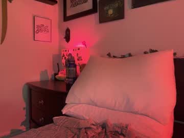 hannahtaylorr's chat room