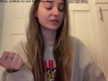 fantasyella's chat room