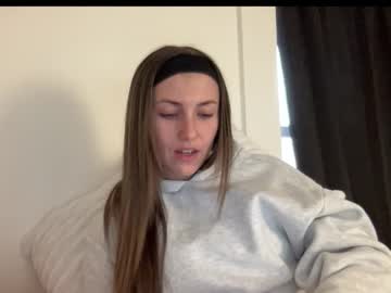 laylahlaylah1's chat room