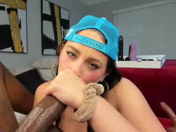 tightholestinytits's chat room