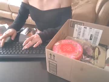 claralafontaine's chat room