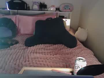 lolaa555's chat room