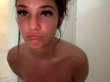 prettygirll23's chat room