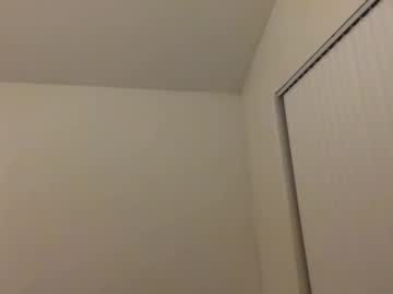 tinytittytia's chat room