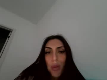 ella_ella_ella_ay's chat room