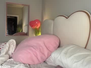 saraloverays's chat room