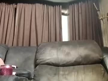 dreamscumtrue420's chat room