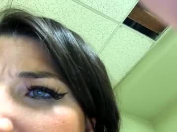 eggnog_and_booty's chat room