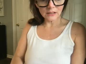 sassynsweetmilf's chat room