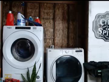 rosegold18's chat room