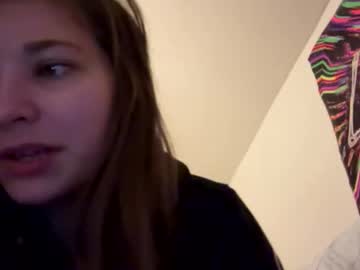 deepthroatqueen33's chat room