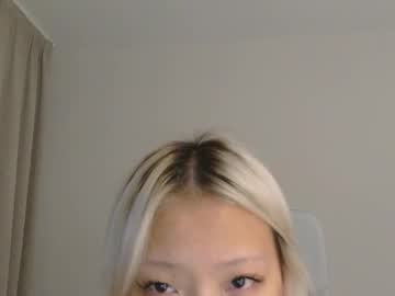 vivianwinters's chat room