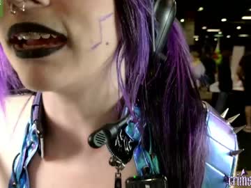 crimsonkitten's chat room