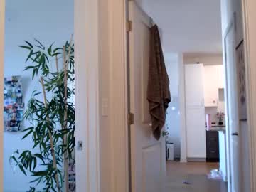 lilyyymonroee's chat room