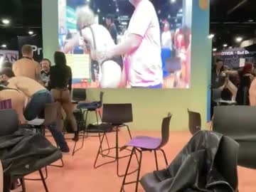 _natycutei19's chat room