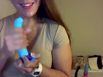 laineylifts's chat room