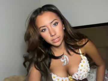 dollyrhodesss's chat room