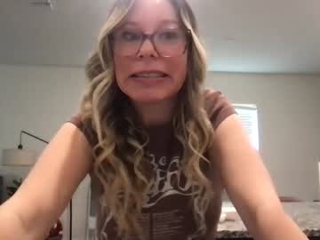 texas_blonde's chat room