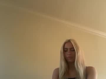 chloeros3e's chat room