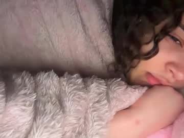 mixedmamas's chat room