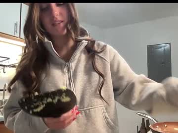 laylahlaylah1's chat room