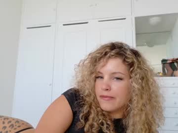 theislandgirl's chat room