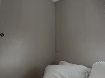 minahoneyy38's chat room