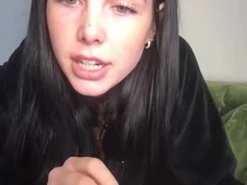 stacywithuu's chat room