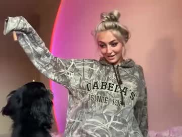 chloeros3e's chat room